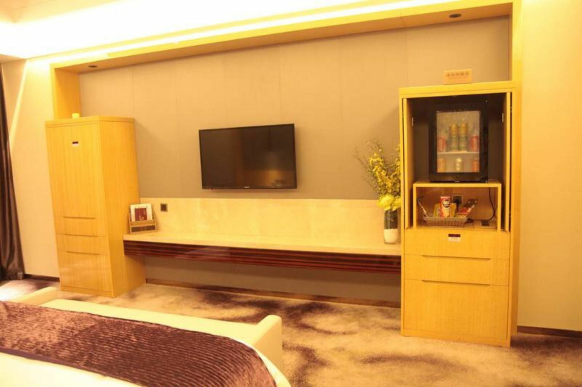 สวอนเลก รีครีเอชั่น โฮเต็ล ฝอซาน Hotel ภายนอก รูปภาพ